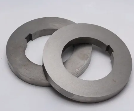 Jaký nůž může zvýšit efektivitu drcení odpadních pneumatik pro recyklační závody?