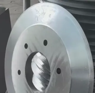 Jak mohou indonéští recyklátoři pryže zkrátit prostoje s odolnými kruhovými čepelemi drtiče?